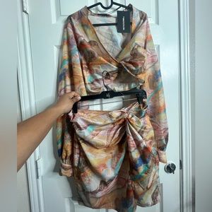 Pretty little things , multi color set , top size 10 bottom size 8